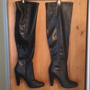 “Black Hope” Thigh-high, High-heel boots